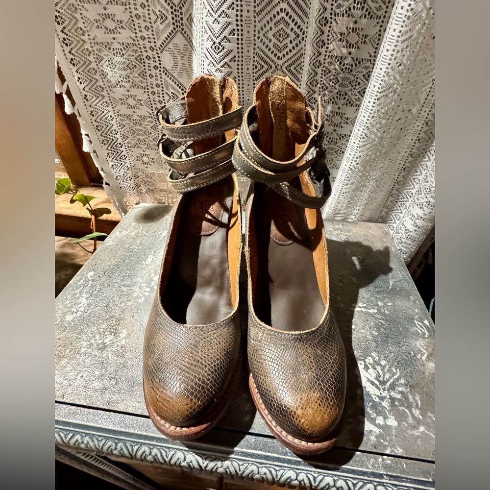 Freebird by Steven Randi size 8